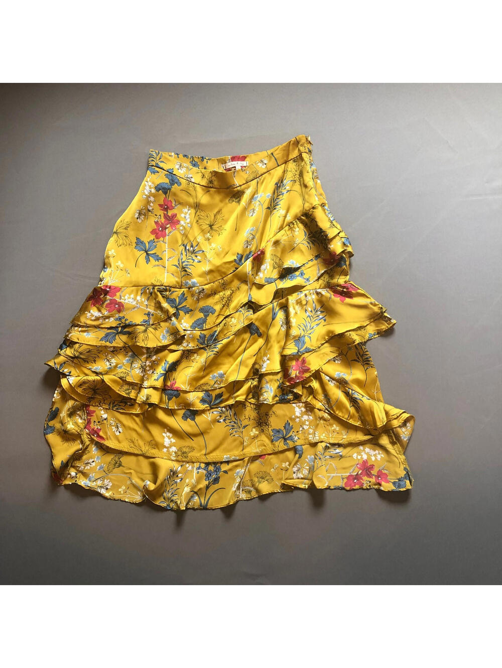 Willow & Clay Mustard Floral Ruffle Mini Skirt Size S Asymmetric Satin - Picture 2 of 8